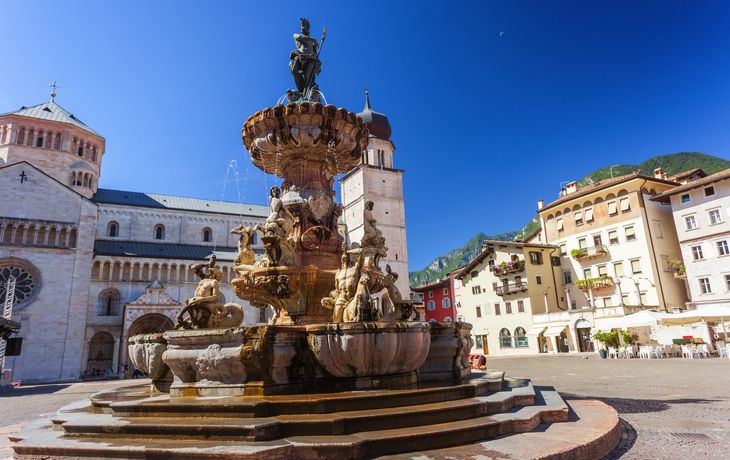 Trient, Neptunbrunnen auf der Piazza del Duomo