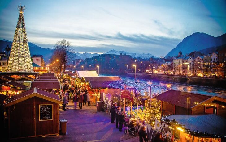 Innsbruck, Weihnachtsmarkt am Markplatz
